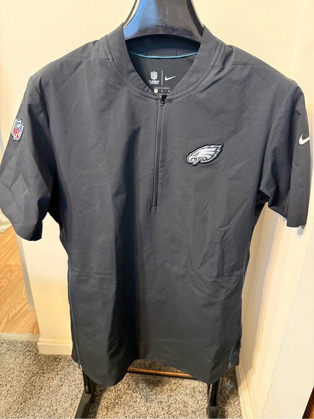Nike Philadelphia Eagles 1/4 Zip Sideline Coaches Pullover Short Sleeve  Mens M